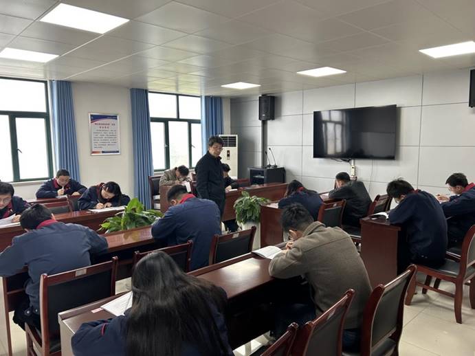 建材公司、檢測公司聯(lián)合開展管理人員業(yè)務(wù)提升考試